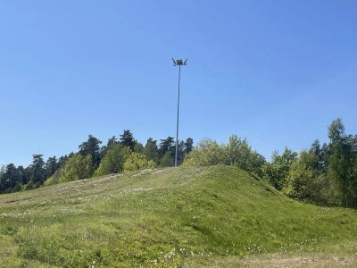Apgaismojuma izbūve PumpTrack trasei un kalnam