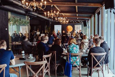 Pirmo reizi īstenots pasākums “Sestdienas kafija ar politiķiem”